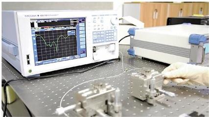神奇玻璃丝织出高速通信网 光纤成像材料背后的“追光”故事